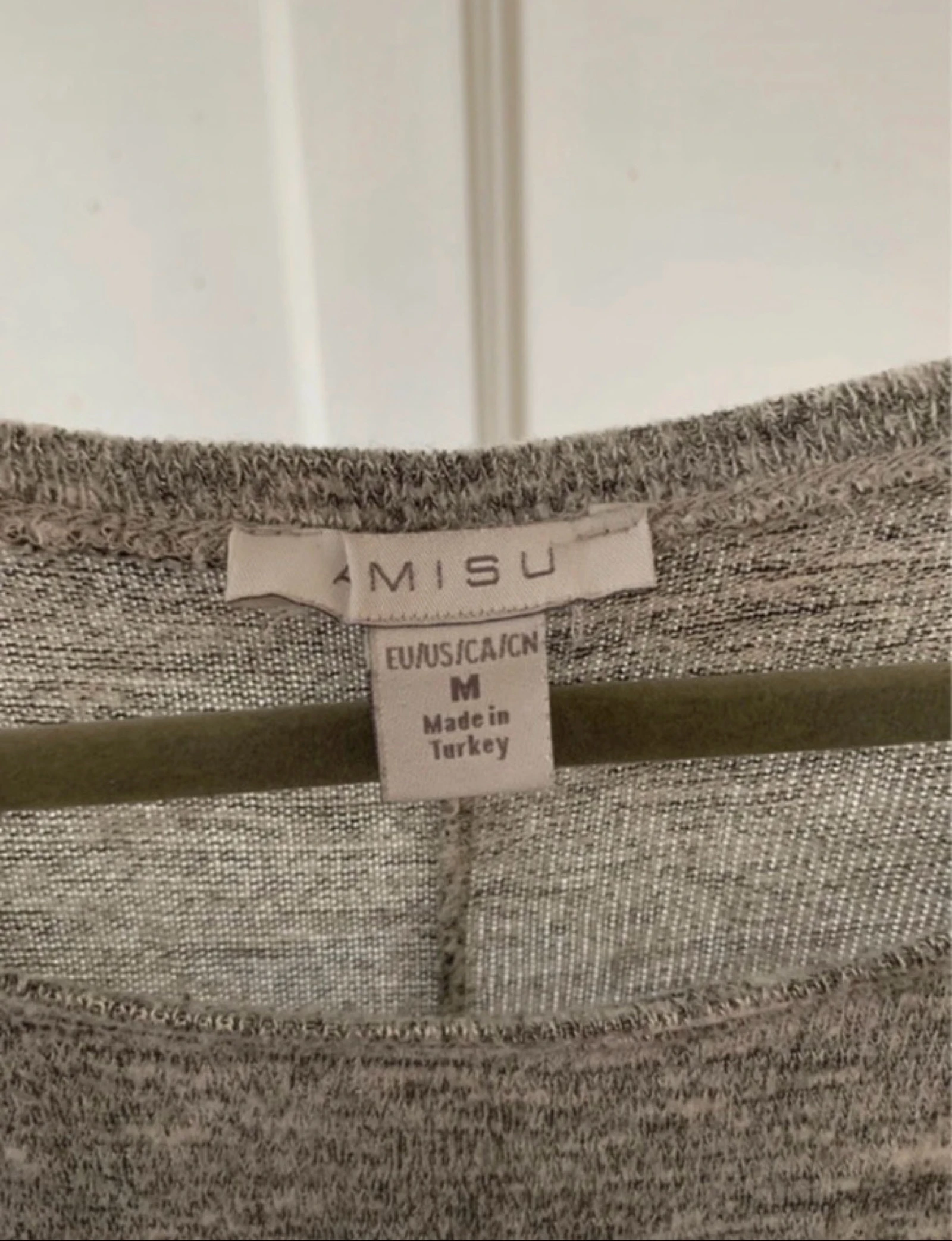Grijze gespikkelde vrouwelijke top met ontbloot schouder - Maat L/XL New Yorker – photo 3